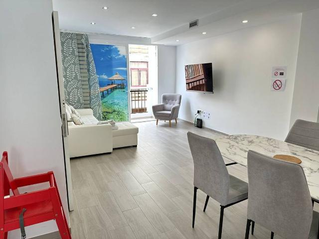 Piso en Venta en Duggi Rambla Los Hoteles