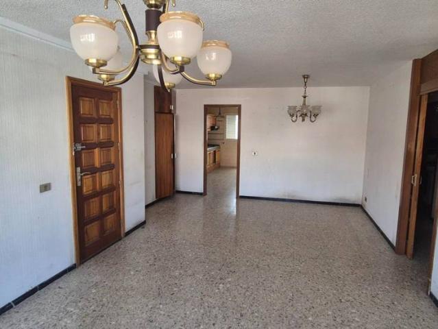 Piso en Venta en Duggi Rambla Los Hoteles