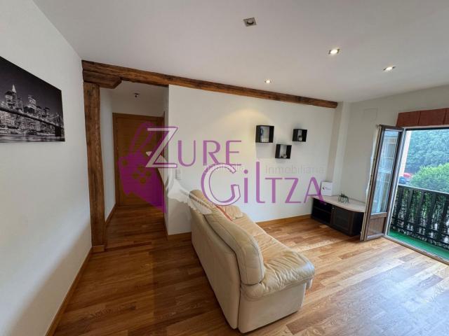 Piso en venta en Durango. Acogedor piso reformado de 1 dormitorio, con cocina americana. Luminoso y amueblado. Ideal para vivir o invertir!. Pisos.