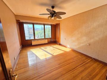 Piso en venta en Durango. Piso céntrico con balcón. Pisos.