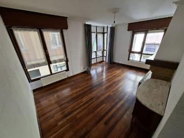 Piso en venta en Durango. VIVIENDA DE TRES HABITACIOS Y DOS CUARTOS DE BAÑO, EN VENTA, EN EL CASCO VIEJO DE DURANGO. Pisos.