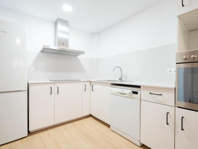 Piso en venta en Deltebre Costa Dorada. Piso recién reformado ubicado en el centro del pueblo. Pisos.