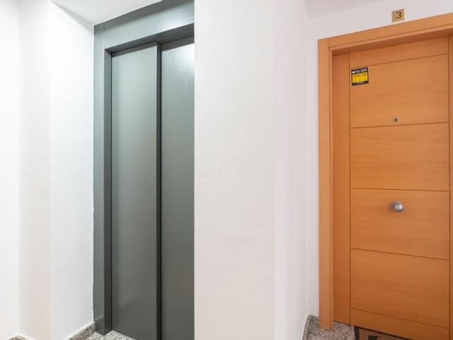 Piso en venta en Deltebre Costa Dorada. Ático dúplex con terraza, piscina comunitaria, parking, garaje y ascensor en Deltebre. Pisos.