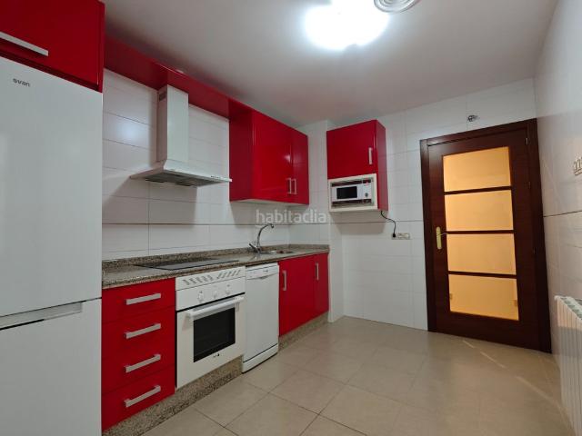 Piso en venta en Don Benito. Espectacular piso en una de las mejores zonas de Don Benito, en la renovada Avenida Ayala junto al gran parque. Pisos Don.