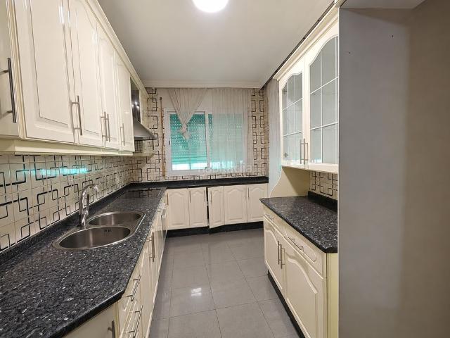 Piso en venta en Don Benito. Magnífico Piso en el Centro de Don Benito ¡Tu Hogar Ideal Te Espera!. Pisos Don.