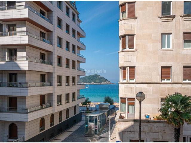 Piso en venta en Donostia San Sebastián, Área Romántica. Piso en venta en Centro20007. Pisos Donostia San.