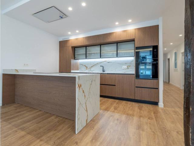Piso en venta en Donostia San Sebastián, Área Romántica. Piso en venta en Centro20004. Pisos Donostia San.