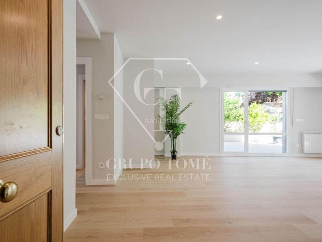 Piso en venta en Donostia San Sebastián, Ategorrieta Ulía. Bajo recién reformado con 195 m2 de terraza en Ategorrieta. Pisos Donostia San.