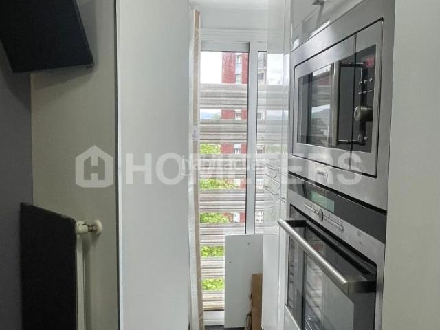 Piso en venta en Donostia San Sebastián, Bidebieta. Vivienda soleada con excelente orientación y gran luminosidad. Pisos Donostia San.