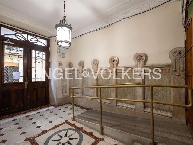 Piso en venta en Donostia San Sebastián, Parte Vieja. Gran piso señorial en pleno corazón de la Parte Vieja Donostiarra. Pisos Donostia San.