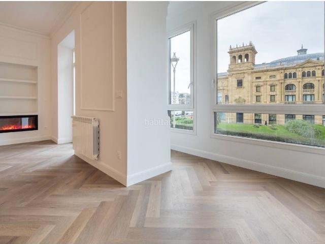 Piso en venta en Donostia San Sebastián, Área Romántica. Piso en venta en Parte ViejaAlde Zaharra20003. Pisos Donostia San.