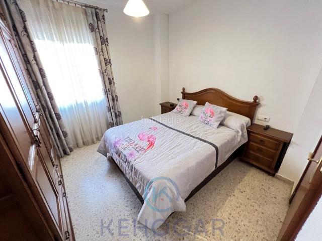 Piso en venta en Dos Hermanas, Arco Norte Avda España. Estupendo piso de VPO en planta baja en una de las zonas más demandadas de Dos Hermanas, Arco Norte. Pisos Dos.