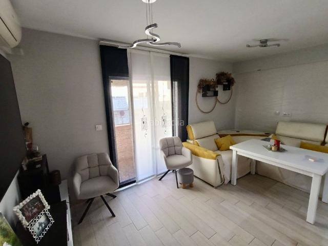 Piso en venta en Dos Hermanas, Centro Doña Mercedes. FANTASTICO PISO EN PRIMERA PLANTA REFORMADO EN LA ZONA DE DOÑA MERCEDES CANTELY. Pisos Dos.