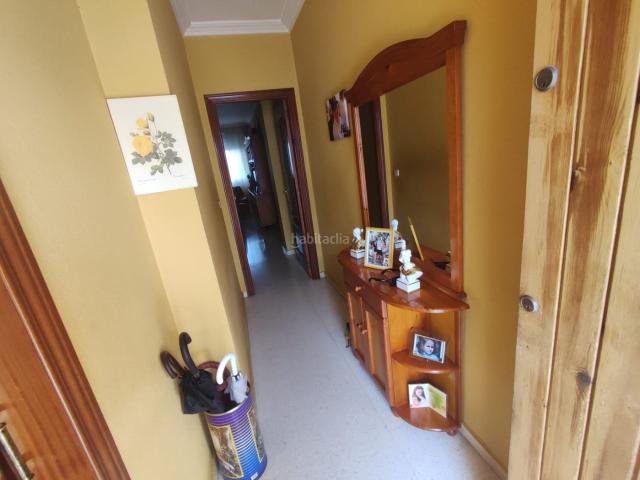 Piso en venta en Dos Hermanas, Centro Doña Mercedes. SE VENDE piso de 3 dormitorios PRECIO NEGOCIABLE. Pisos Dos.