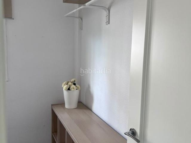 Piso en venta en Dos Hermanas, Centro Doña Mercedes. *Piso MUY REFORMADO en Dos Hermanas Zona Miravalle* ¡Descubre tu nuevo hogar en la encantadora zona de Miravalle, en Dos Herm. Pisos Dos.