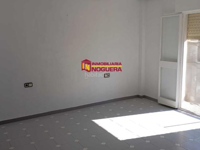 Piso en venta en Écija. PISO DE RENTA LIBRE EN ZONA CENTRO, ÉCIJA SEVILLA. Pisos.