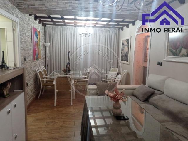 Piso en venta en Écija. Piso en venta en Miguel de Cervantes, 3 dormitorios. Pisos.