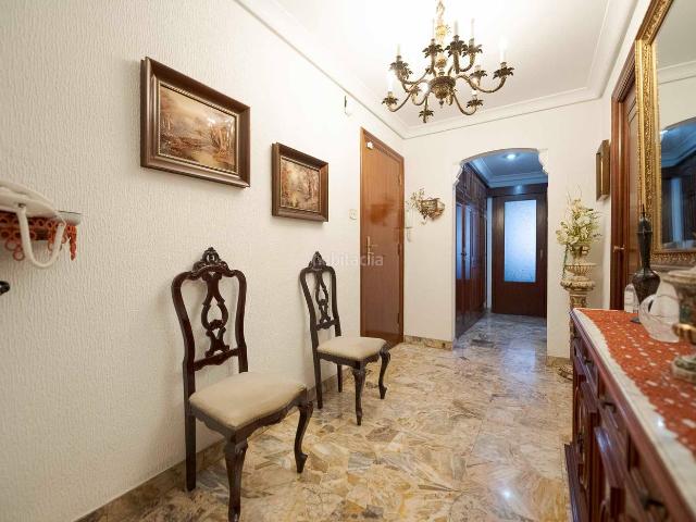 Piso en venta en Eibar. NUDA PROPIEDAD en venta en Calle Toribio Etxebarria. Pisos.