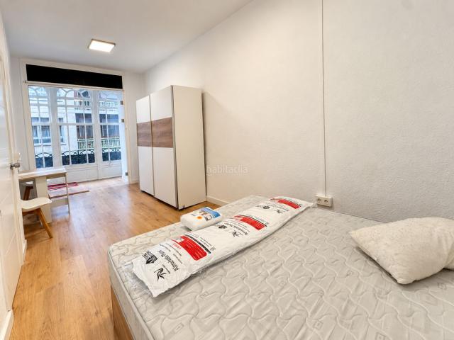 Piso en venta en Eibar. OPORTUNIDAD EN EL CENTRO DE EIBAR! VIVIENDA REFORMADA, 4 HABITACIONES Y LISTA PARA ENTRAR A VIVIR. Pisos.