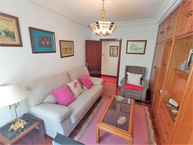 Piso en venta en Eibar. BUSTINDUITARREN. Pisos.