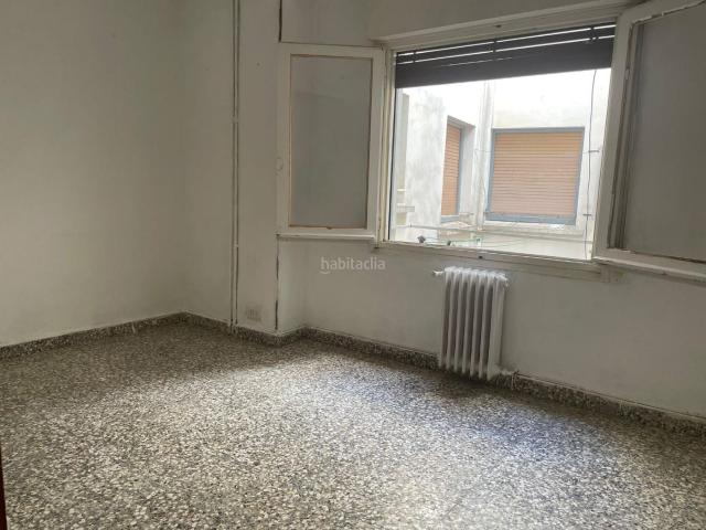 Piso en venta en Ejea de los Caballeros. Oportunidad de inversión en la calle Ramón y Cajal. Pisos Ejea de los.