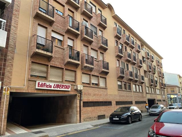 Piso en venta en Ejea de los Caballeros. Magnífico piso listo para entrar a vivir con garaje y trastero!. Pisos Ejea de los.