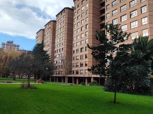 Piso en Venta en El Bibio Parque
