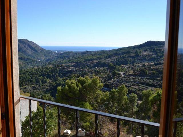 Piso en Venta en El Castell de Guadalest