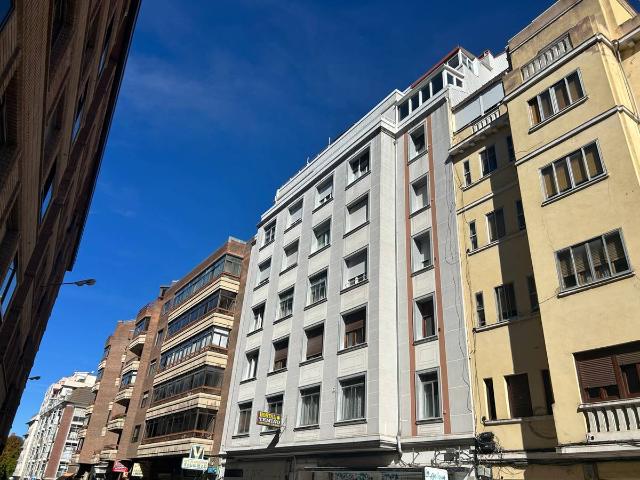 Piso en Venta en El Carmen Barrio Gimeno