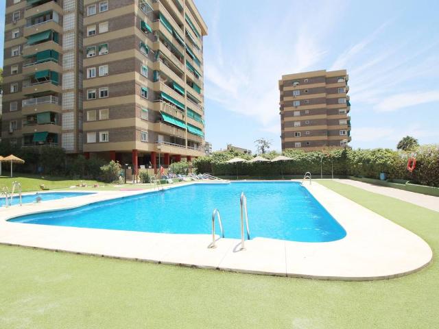 Piso en Venta en El Palo