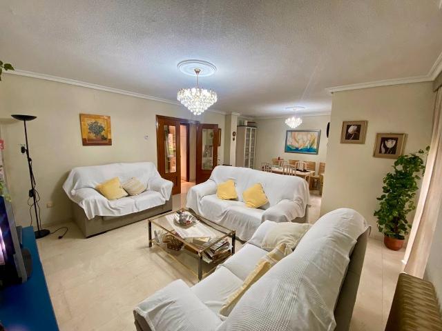 Piso en Venta en El Perchel