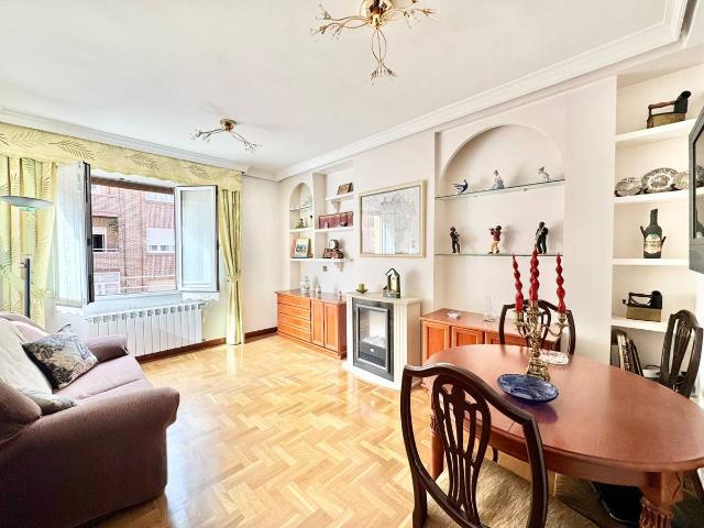 Piso en Venta en El Pilar