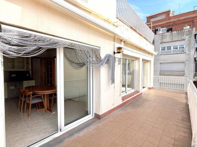 Piso en Venta en El Poble Sec