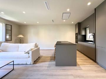 Piso en venta en El Poble sec