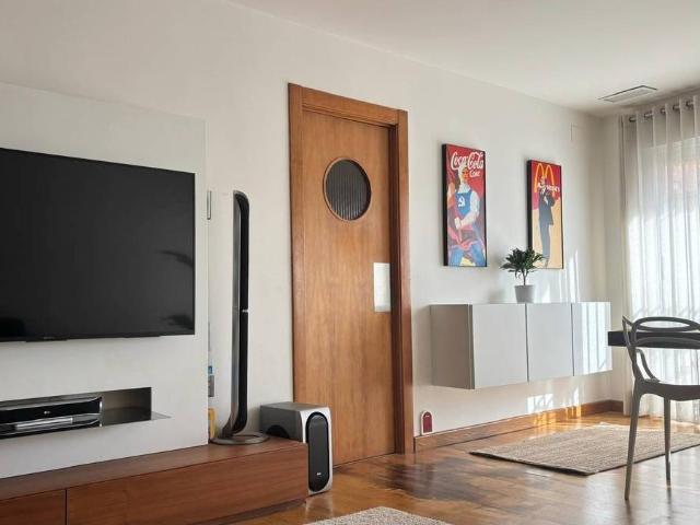 Piso en Venta en El Raval Portes Encarnades
