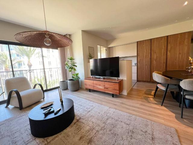 Piso en Venta en El Raval Portes Encarnades