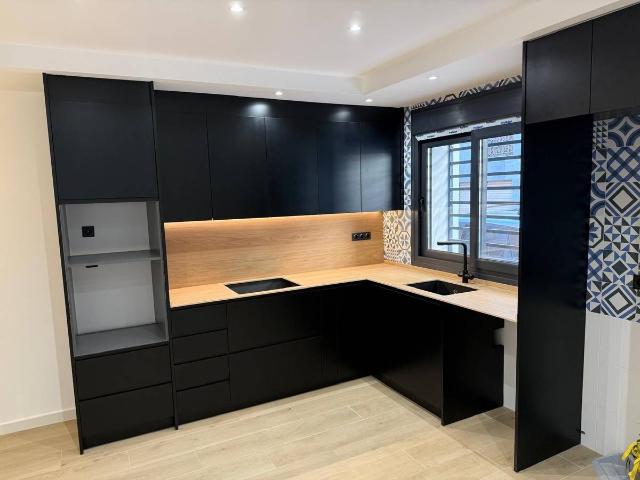 Piso en Venta en El Raval Portes Encarnades