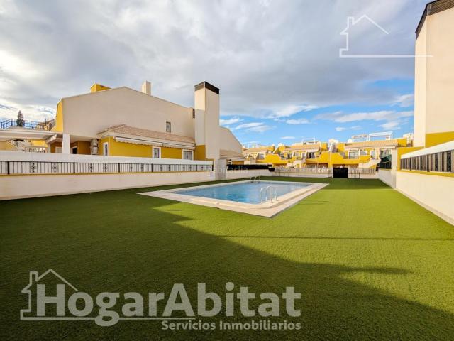 Piso en venta en Elche Elx, Los Arenales del Sol. REFORMADO CON TERRAZA, PISCINA Y GARAJE CERCA DE LA PLAYA. Pisos Elche.
