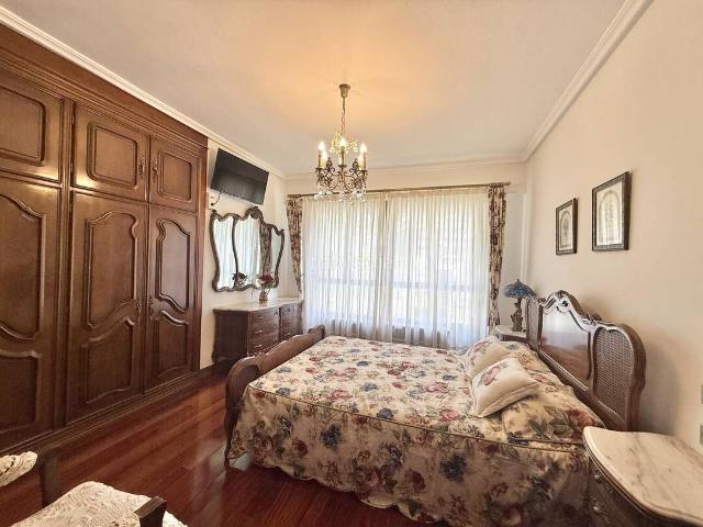 Piso en venta en Elgoibar. SE VENDE AMPLIA VIVIENDA EN EL CENTRO DE ELGOIBAR. Pisos.