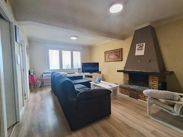 Piso en venta en Elgeta. Espectacular Piso Reformado en Elgeta Vivienda, Ático y Local Comercial. Pisos.