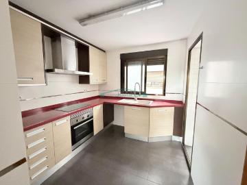 Piso en venta en Eliana l´, Pueblo. Espacio, luz y confort en una de las mejores zonas de LEliana. Pisos Eliana.