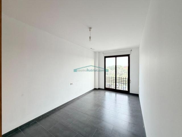 Piso en venta en Eliana l´, Pueblo. Espacio, luz y confort en una de las mejores zonas de LEliana. Pisos Eliana.