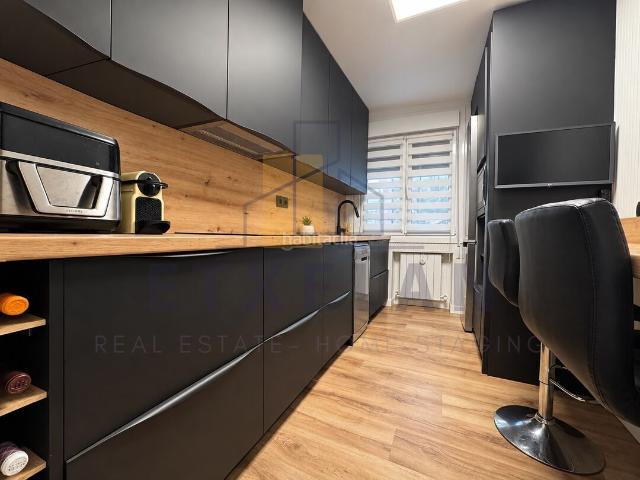 Piso en venta en Elorrio. Vivienda en ultima planta de 3 dormitorios en una zona tranquila de Elorrio. Pisos.