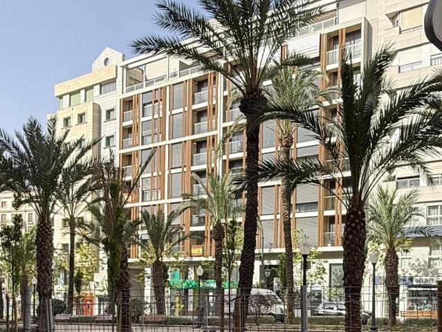 Piso en Venta en Ensanche Diputación