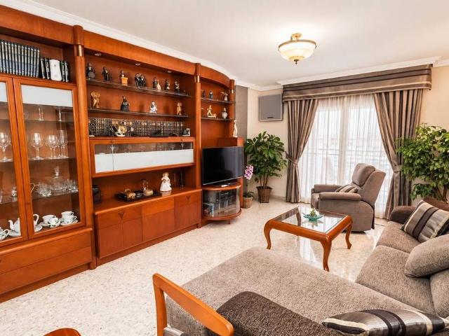 Piso en Venta en Ensanche Parque del Oeste