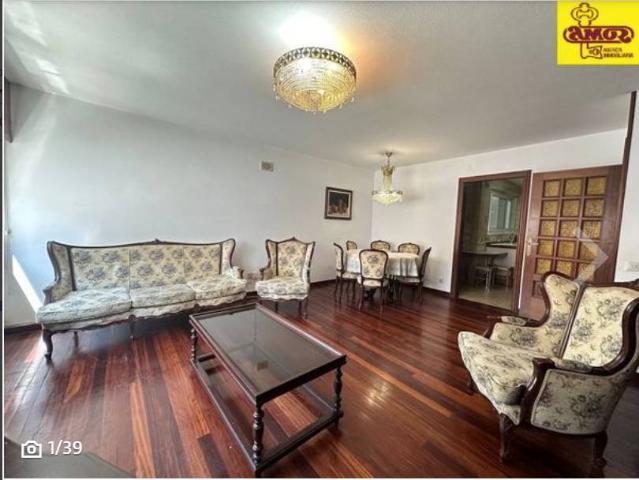 Piso en Venta en Ensanche Sar