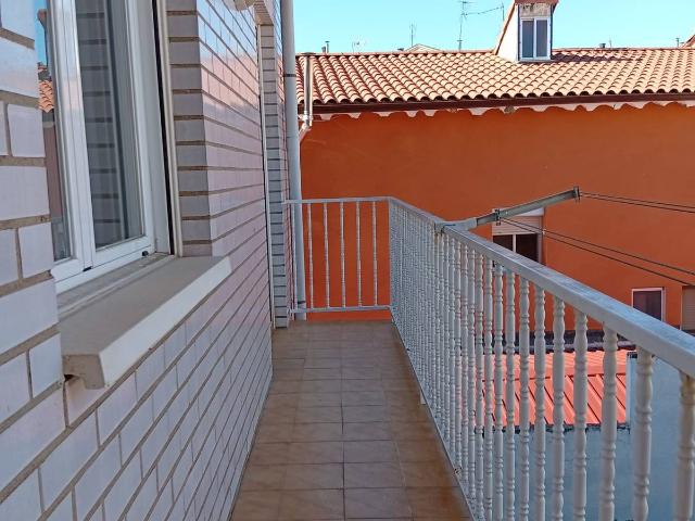 Piso en Venta en Entrena