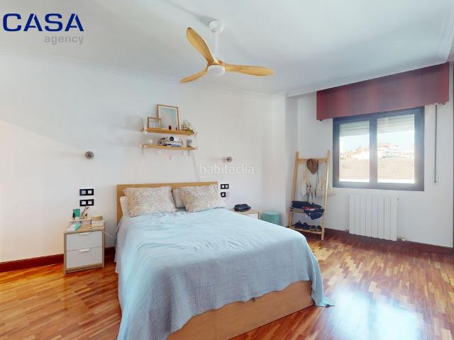Ático en venta en Erandio. DÚPLEX CON DOS GRANDES TERRAZAS, GARAJE Y DOS TRASTEROS EN ASTRABUDUA. Áticos.