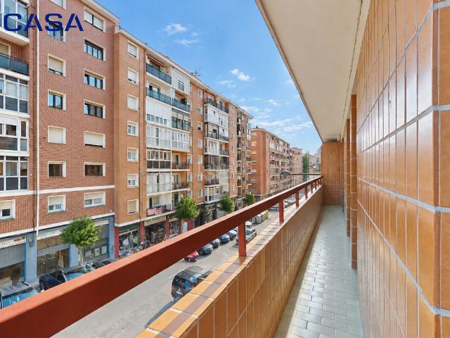 Piso en venta en Erandio. ESTUDIO SANI 2020 SL VENDE VIVIENDA CON BALCON EN ASTRABUDUA, EN CALLE CONSULADO!. Pisos.