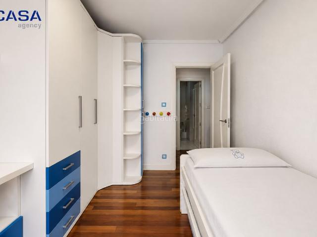 Piso en venta en Erandio. Piso de 62 m con 2 dormitorios y ascensor en Juanene Plaza, Erandio. Pisos.